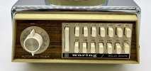 Waring Blender Model 11–183 Silver Body With Woodgrain.png