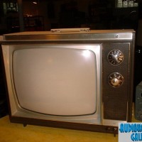 1974 Zenith Chromacolor TUBE TYPE
