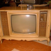 1968 Magnavox remote set