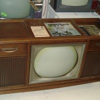1966 Magnavox combo