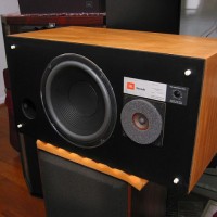 JBL L26