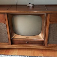 Magnavox Imperial AM/FM Stereo/Phonograph/TV