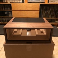 2252B Wooden Case Pic1 (2)