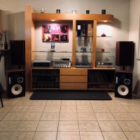 Small Listening Space With Marantz 2252b