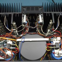 Adcom GFA-585 (Under the hood)