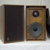 Sylvania AS-83W