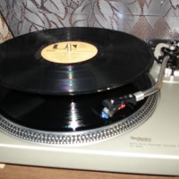 Technics SL-1650