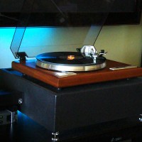 Dual CS5000 on my DIY isolation base