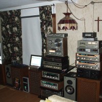 system 4, with pojecter screen (home theater setup)