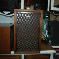 Coral Loudspeakers model number BX-1001.