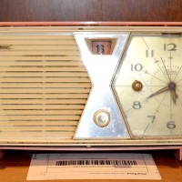 Emerson MM428 Clock Radio
