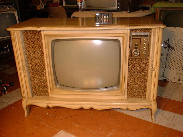 1968 Magnavox remote set