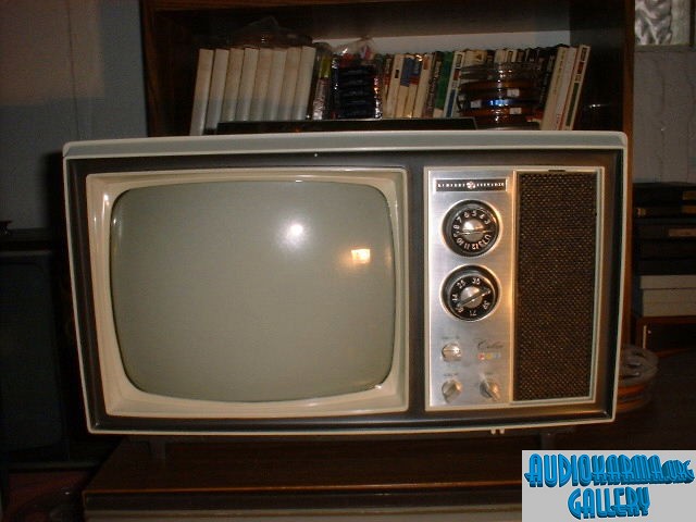 1971 GE portacolor