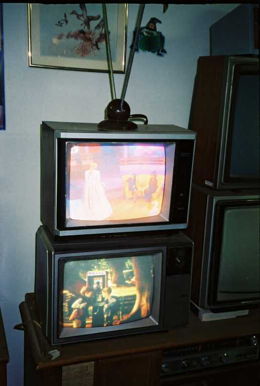 1980's RCA color sets