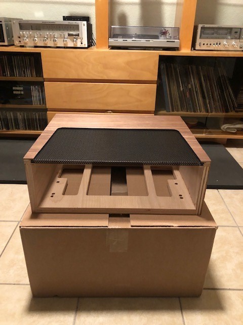 2252B Wooden Case Pic3 (2)