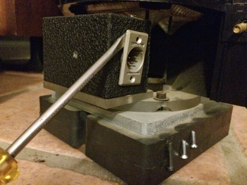 5-pin XLR on ESS Transar