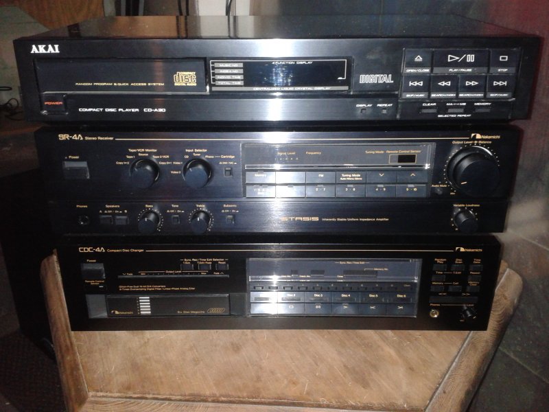 Akai CD-A30 / Nakamichi CDC-4A / Nak SR-4A