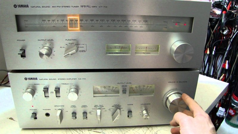 Amp-under-yamaha