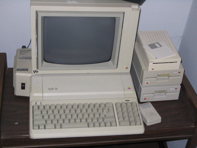 Apple //e computer