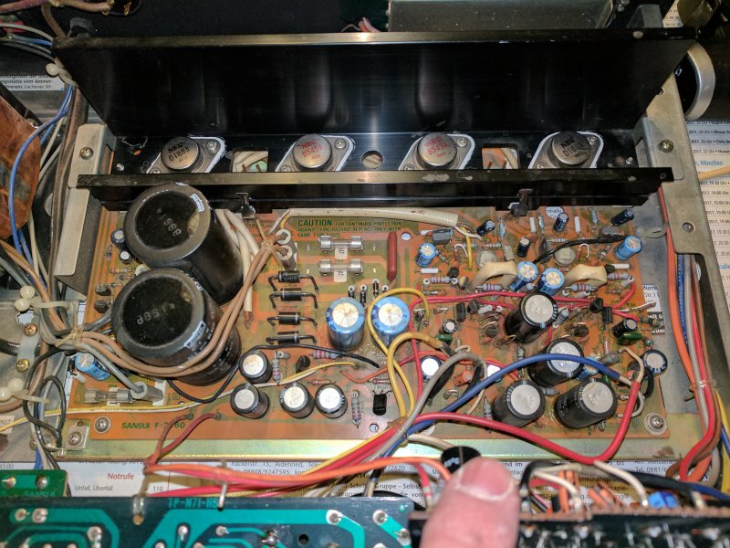 AU217_inside_prev