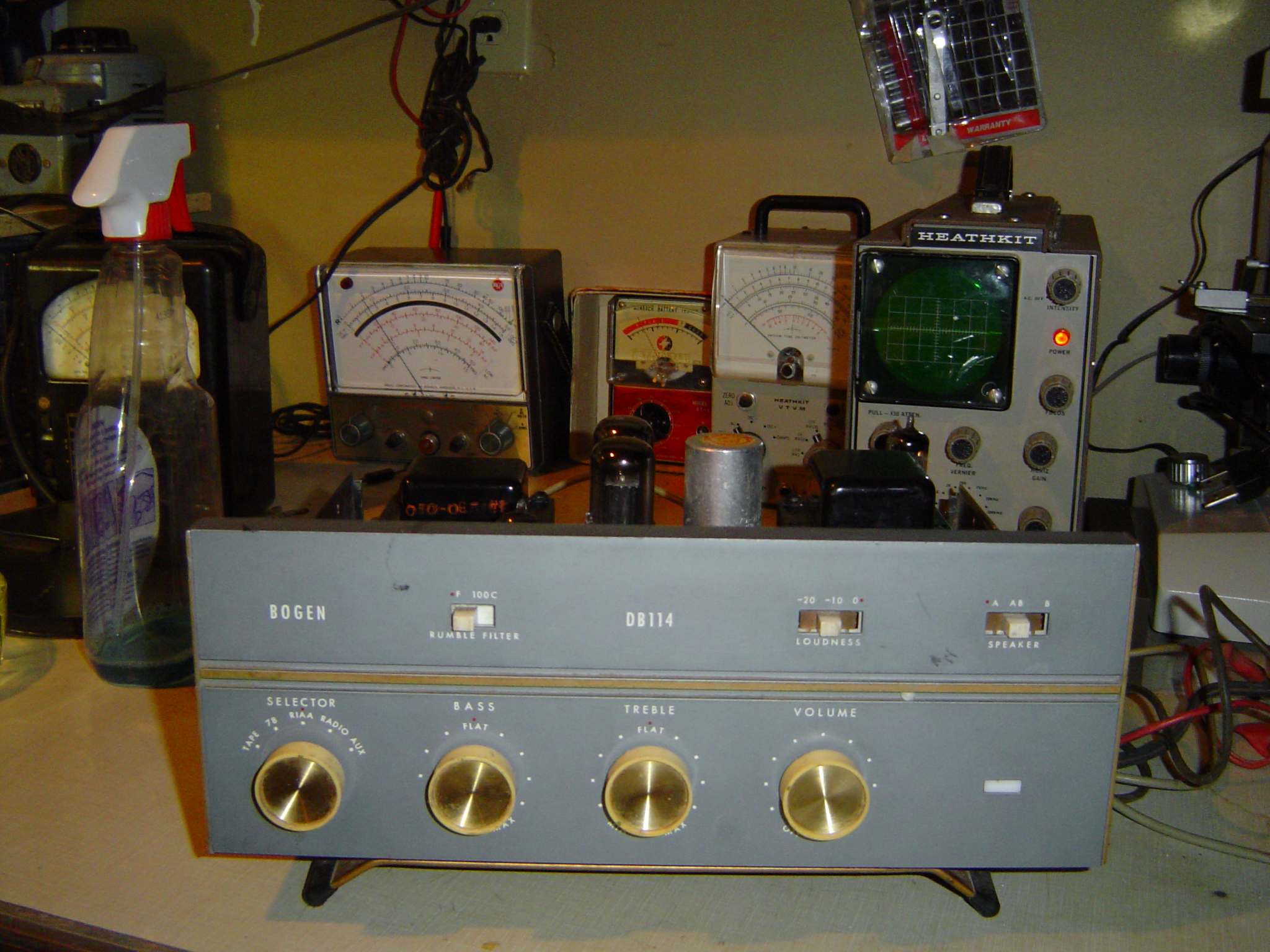 Bogen_Db-114_front2