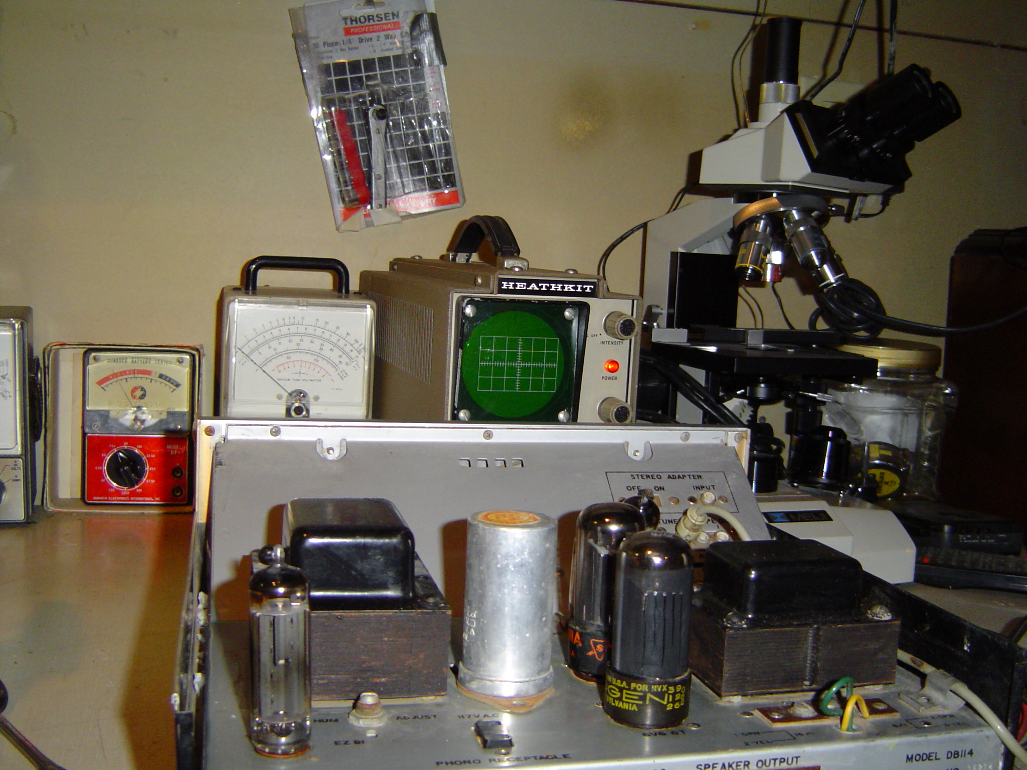 Bogen_Db-114_rear_2