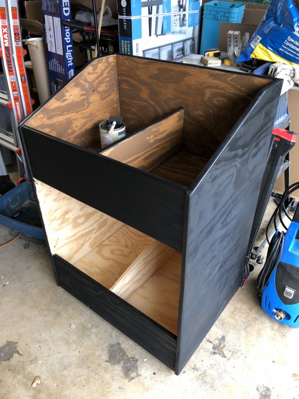 Cabinet_2-3