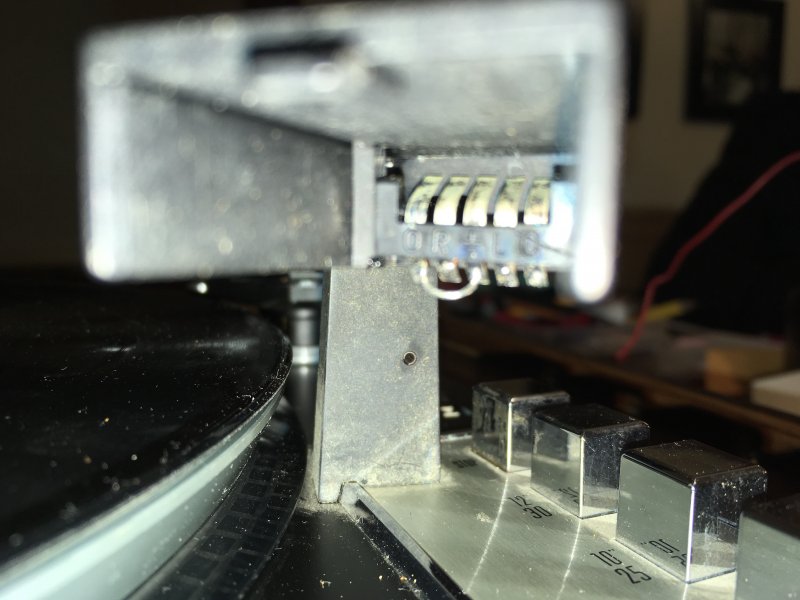 Elac Miracord 50H II tonearm connector