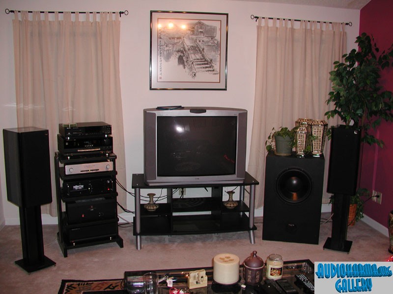 Its starting to come together.. first pics after the move