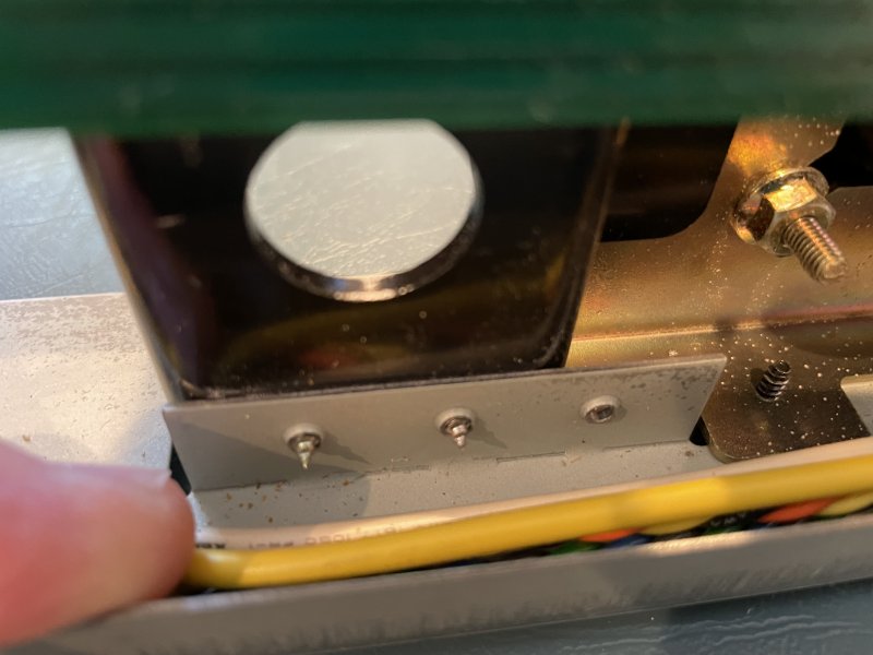 KA-6100 Heat Sink To Chassis Connection
