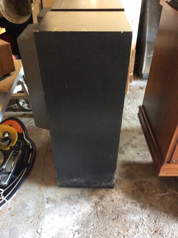 Kef 104/2 side