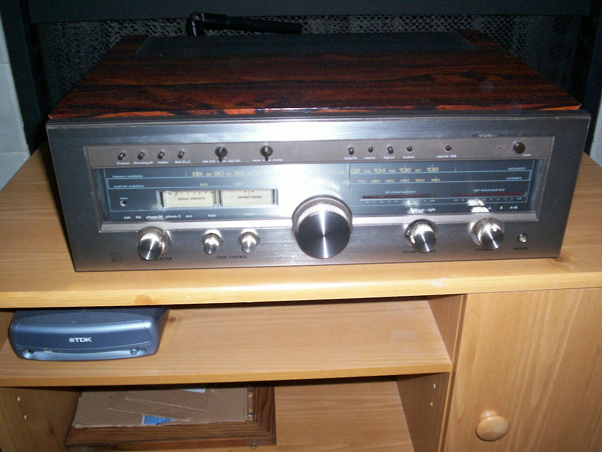 Luxman 1070
