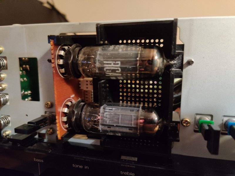 Luxman LV-105 RCA Black Plate 6CG7