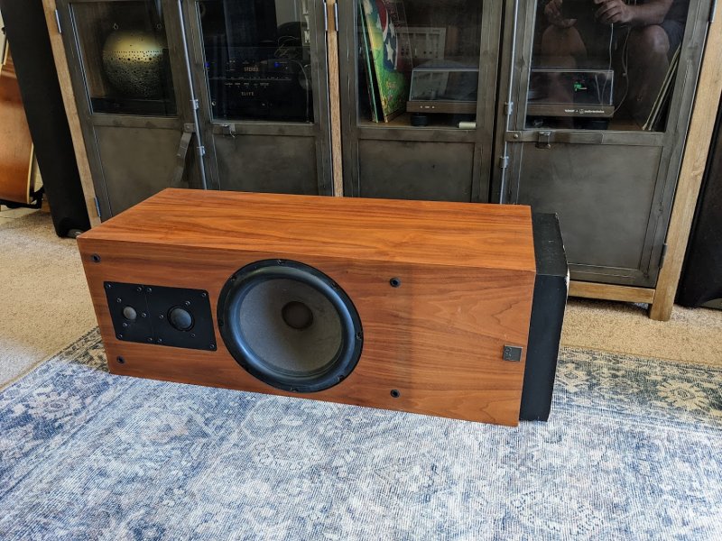 NAD 300