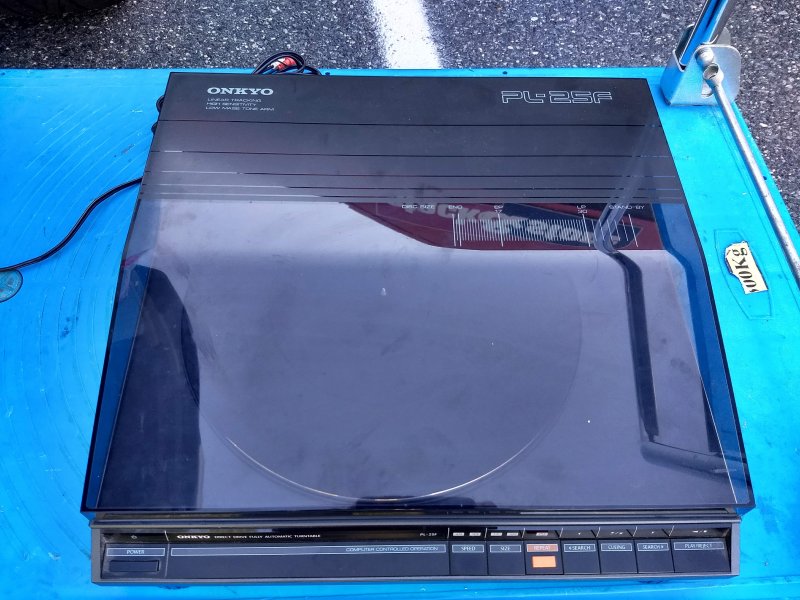 OnkyoPL25FlinearTurntableTop