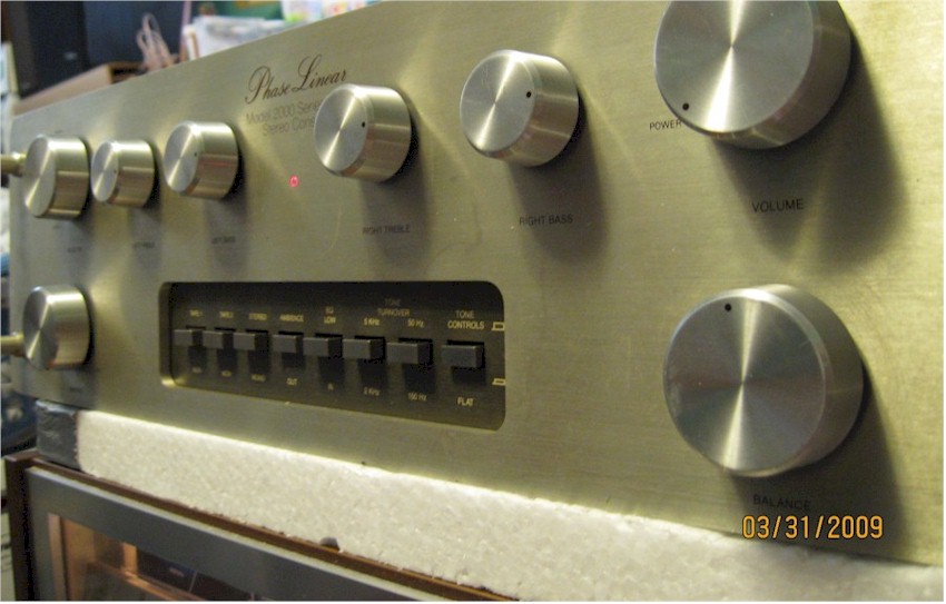 Phase Linear Model 2000 Series II