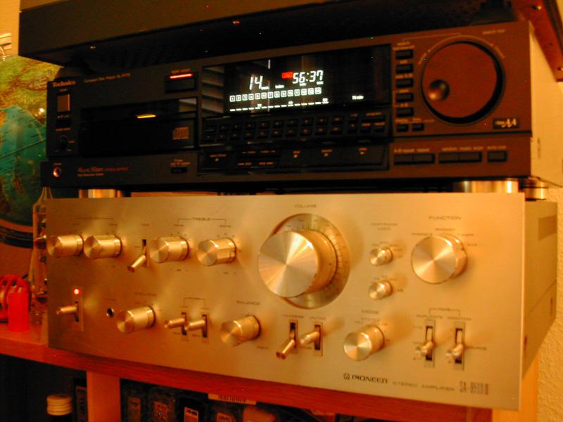 Pioneer SA-9500 II  &  Technics SL-P770
