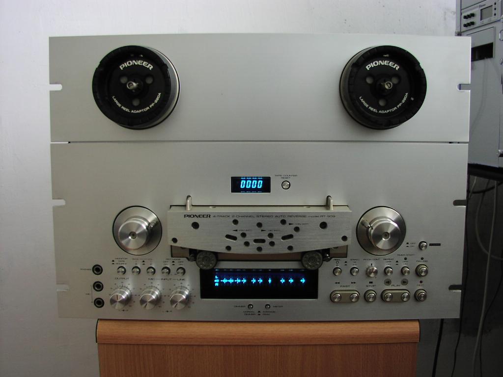 RT-909