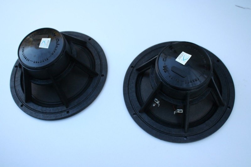 S-l1600