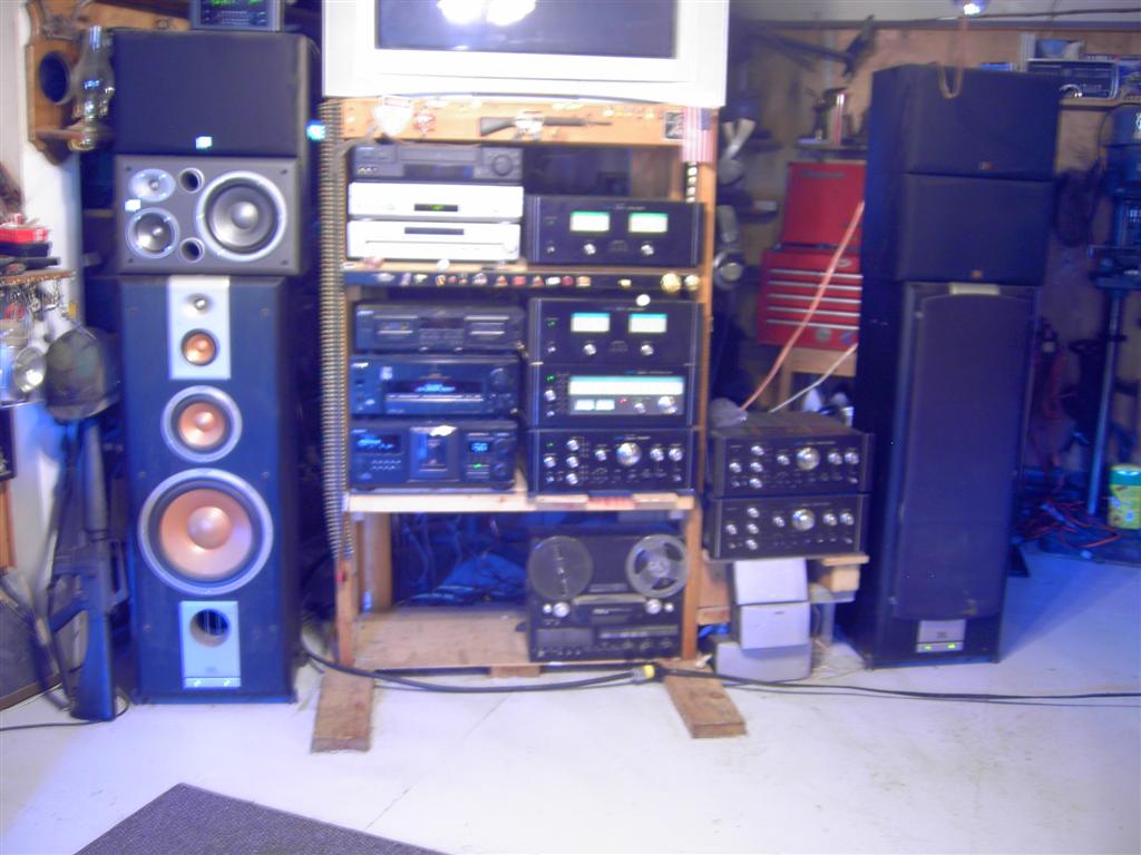 Sansui stack, JBL speaks