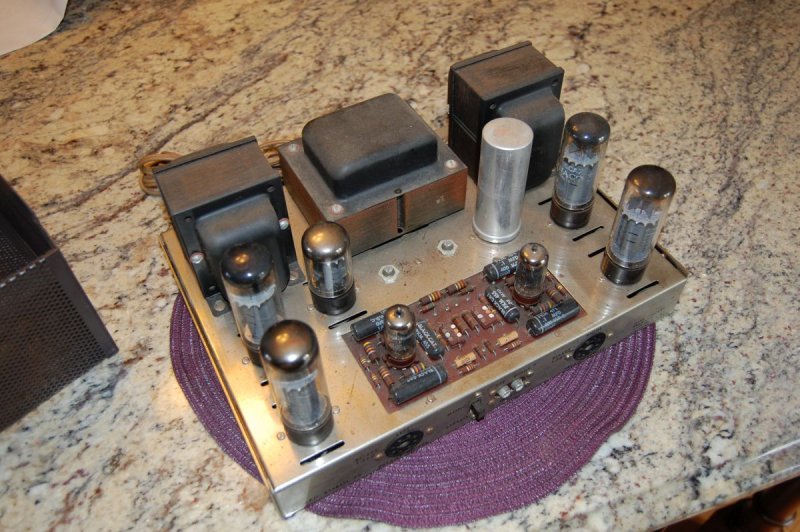 St703