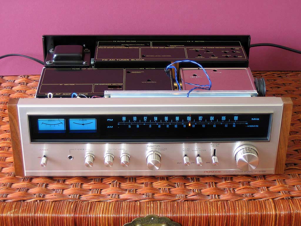 TX-9100 FrontNude