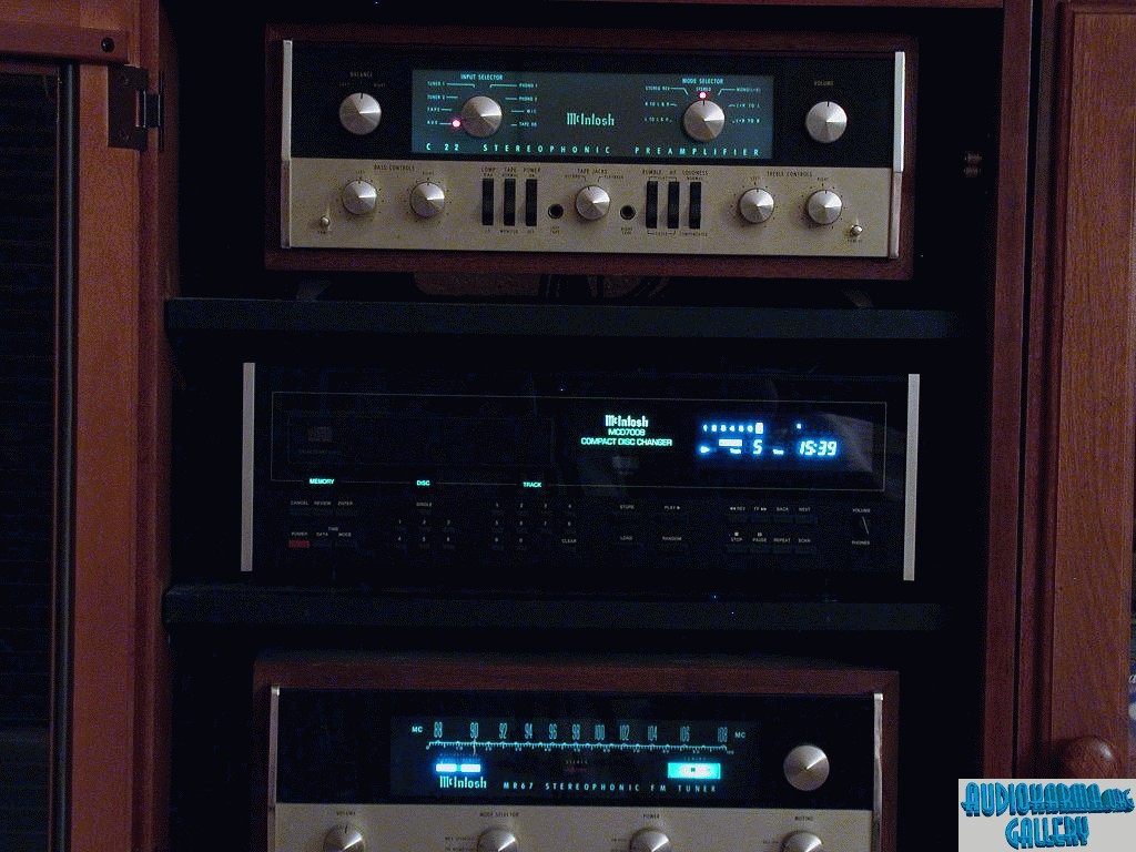 Upper half of one cabinet