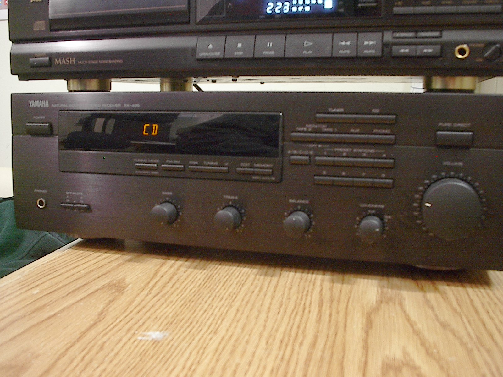 Yamaha RX-495